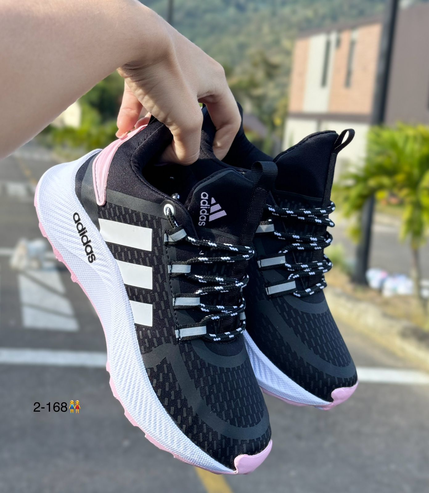 ADIDAS PEGASUS NEGRO X ROSA