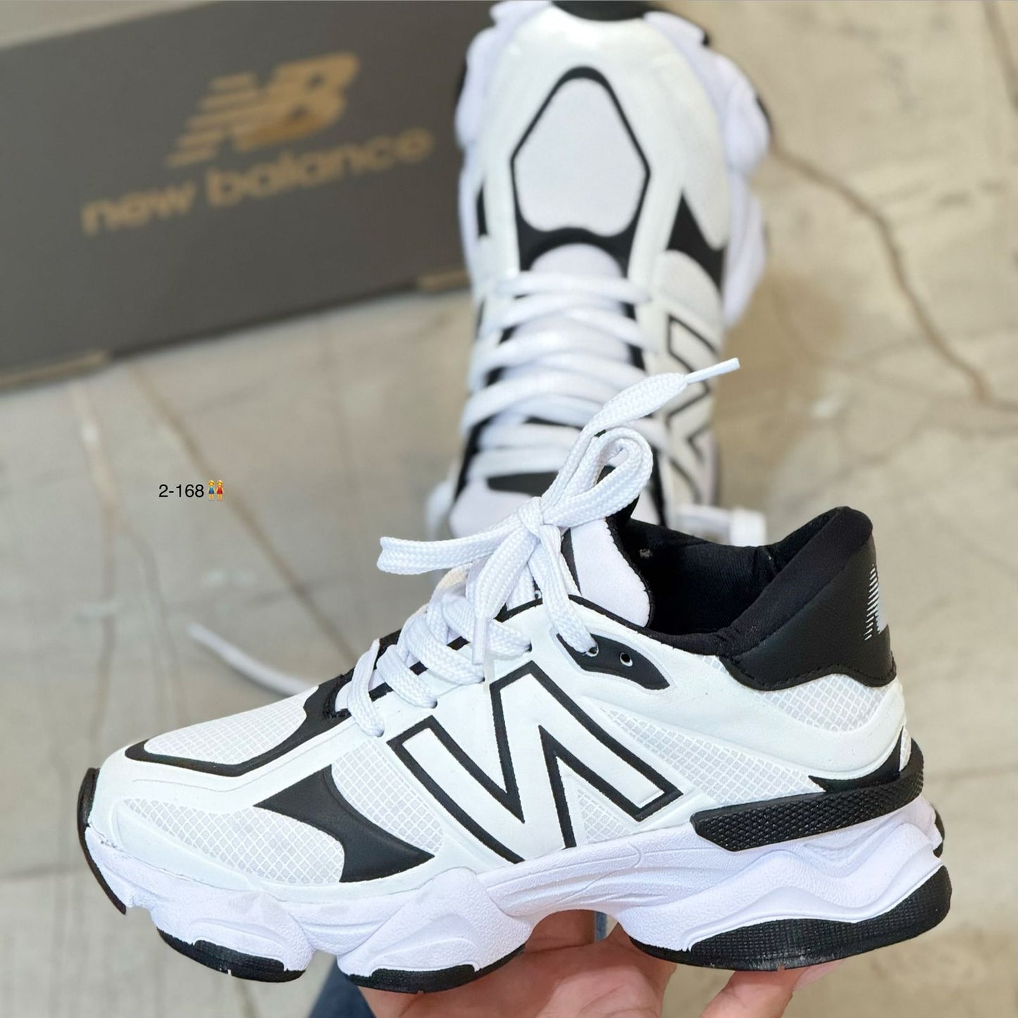 NEW BALANCE 9060 PARA DAMA