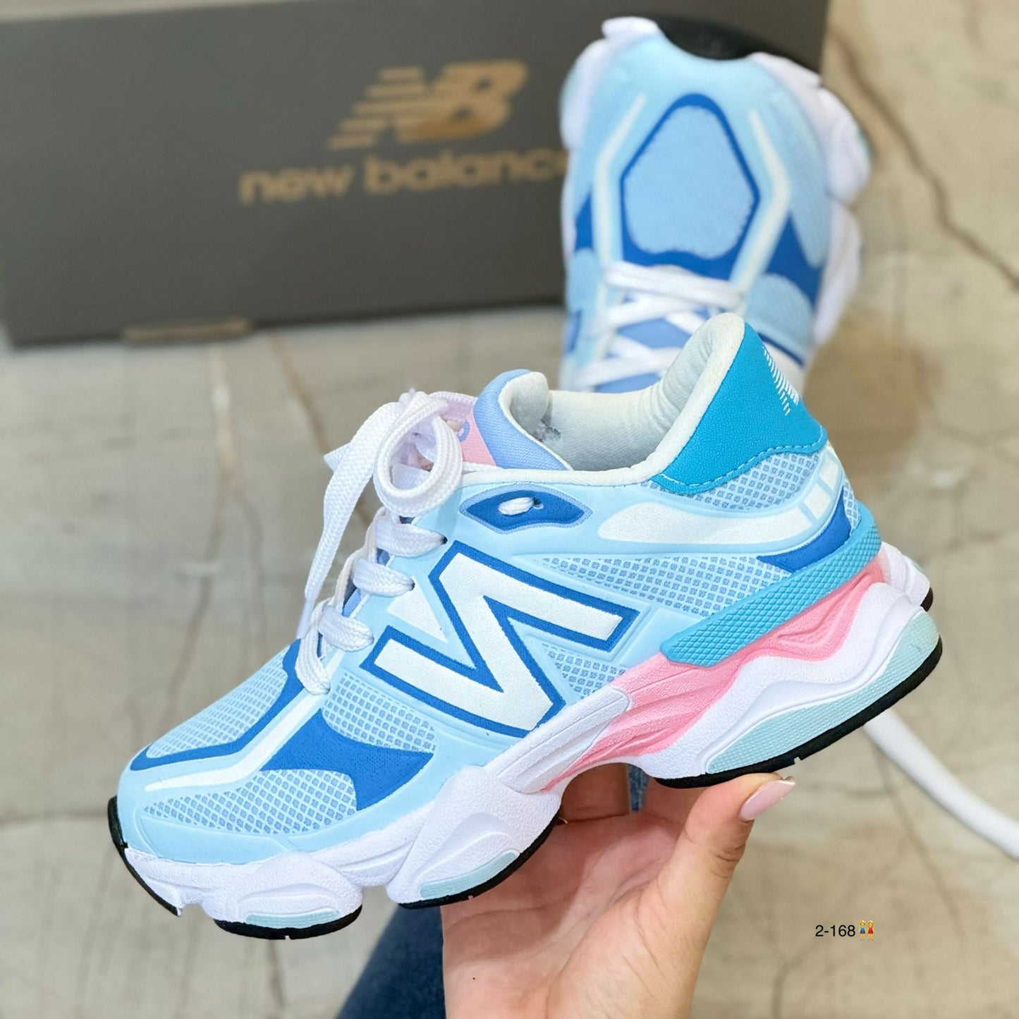 NEW BALANCE 9060 PARA DAMA