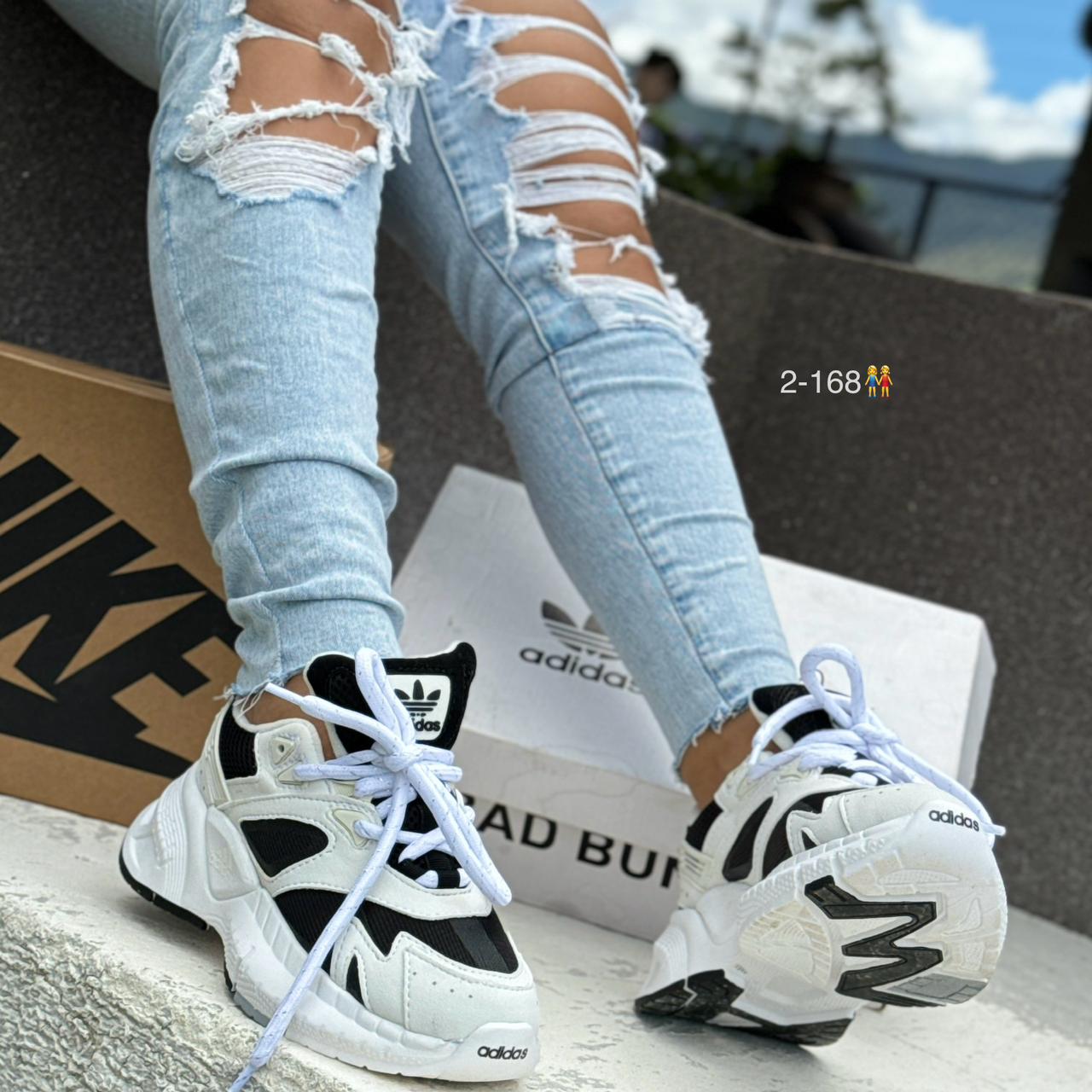 ADIDAS WWR