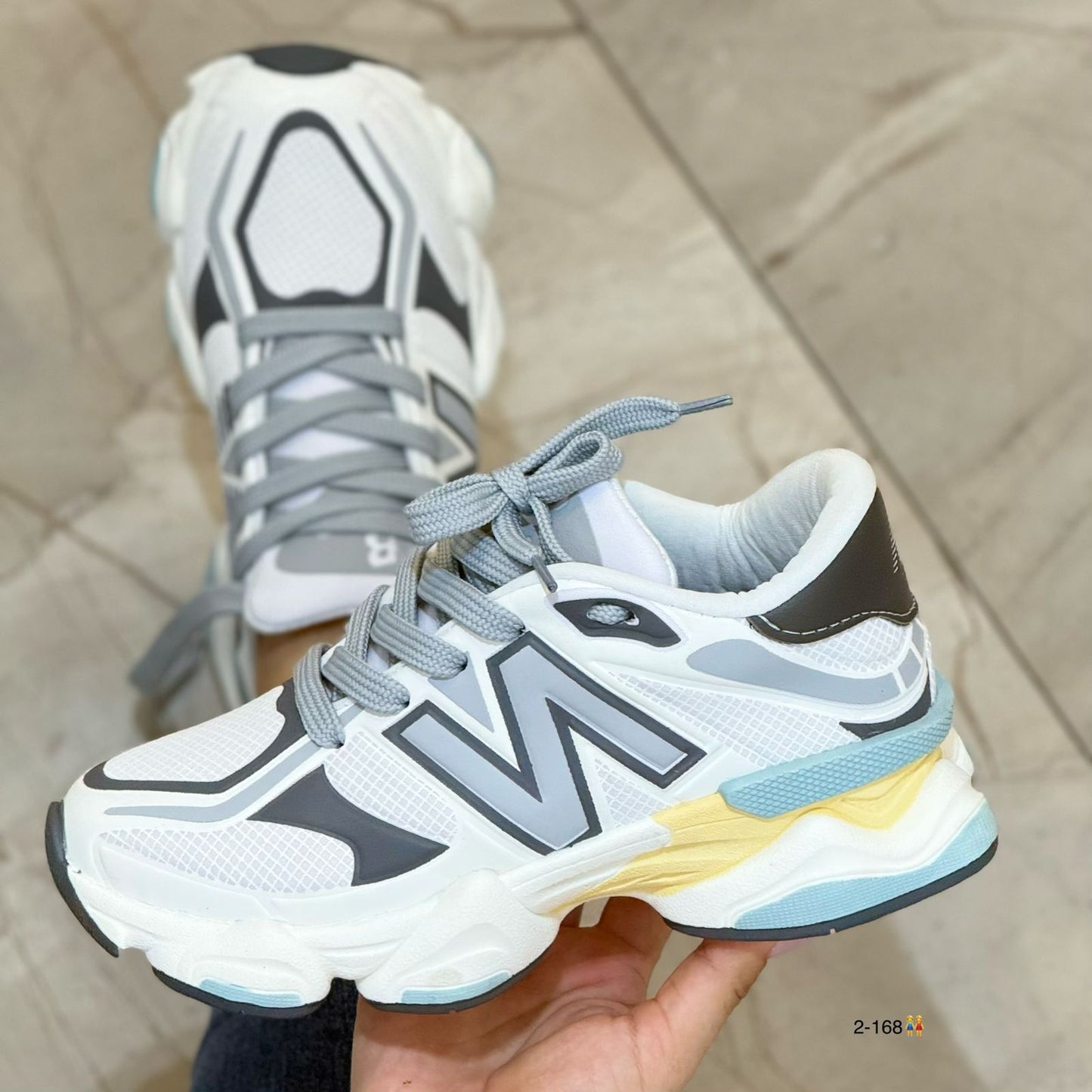 NEW BALANCE 9060 PARA DAMA